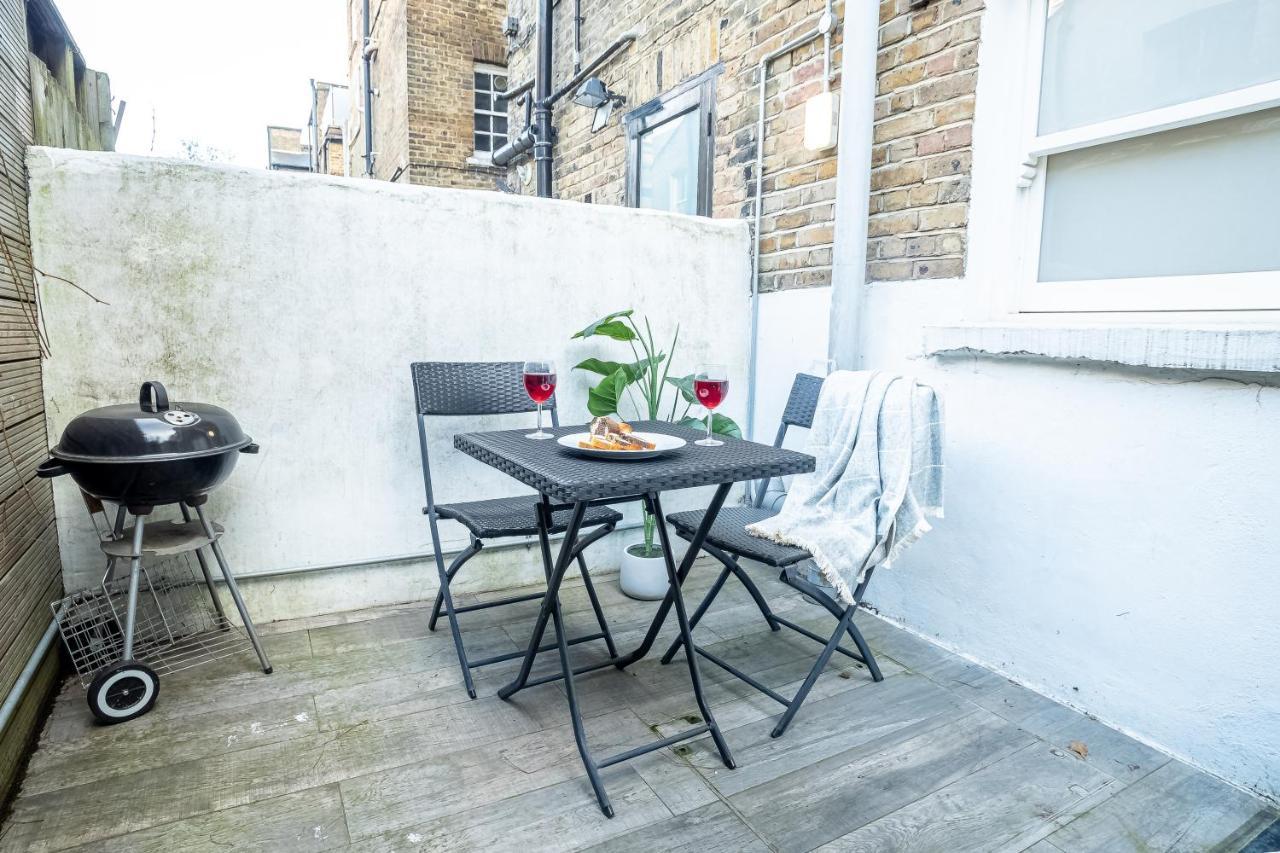 Modern Two Bedroom Apartment In Fulham By Sojo Stay London Bagian luar foto