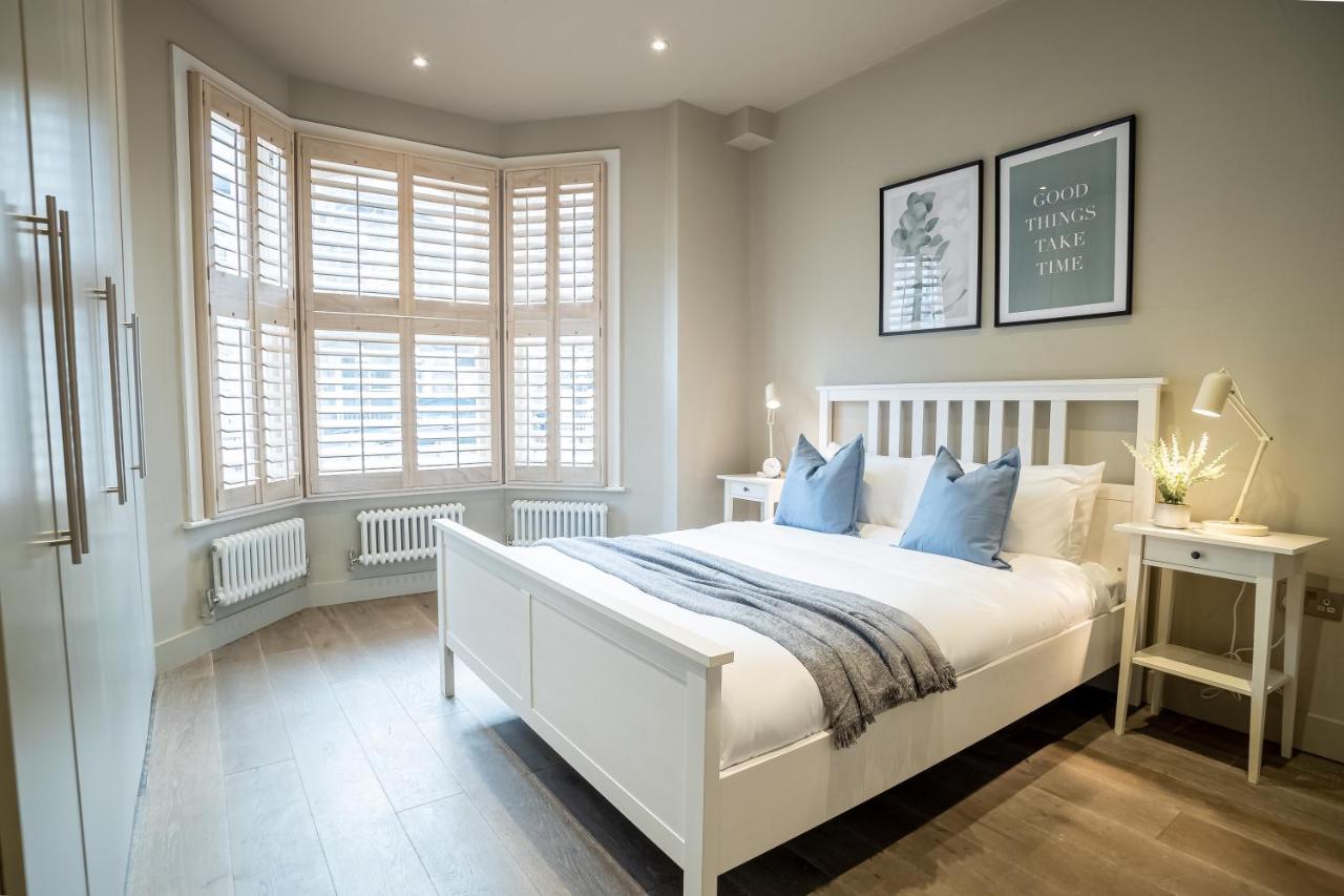 Modern Two Bedroom Apartment In Fulham By Sojo Stay London Bagian luar foto